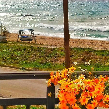 Апартаменти Socrates Sea View Kampos Marathokampou Екстер'єр фото